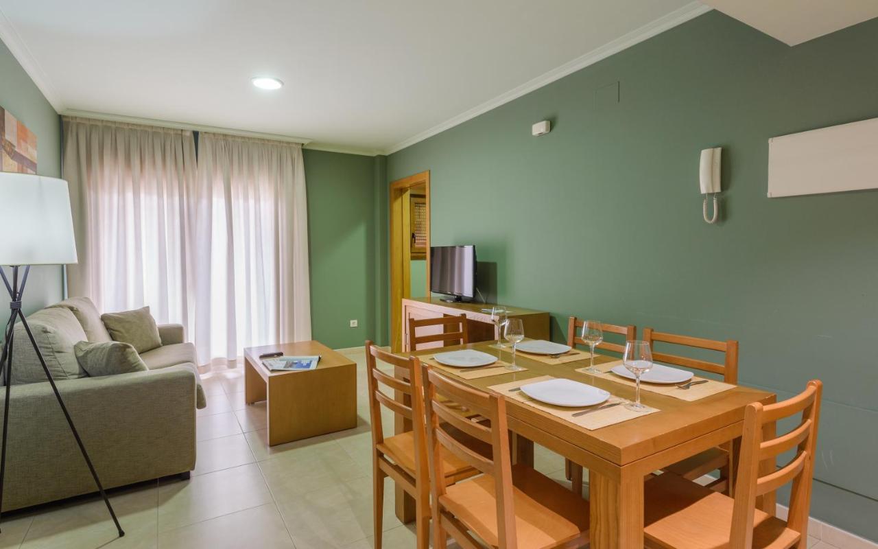 סנשנשו Apartamentos Trisquel מראה חיצוני תמונה